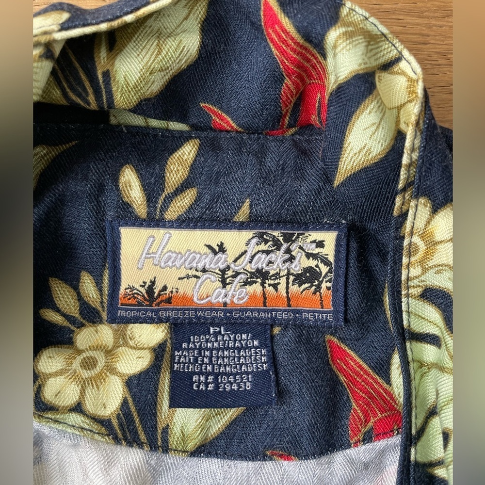 Havana jacks cafe vintage cropped button down - Picture 2 of 5